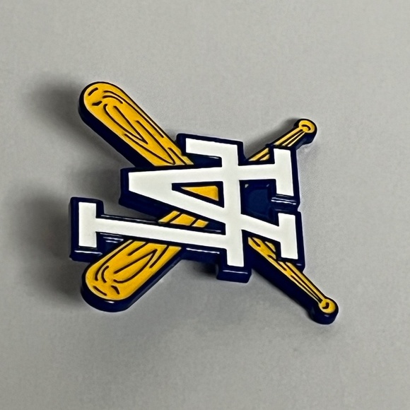 LA Dodgers Double Bats Hat Pin Brooch Pins New Era Fitted Hats Bag New - Picture 3 of 7